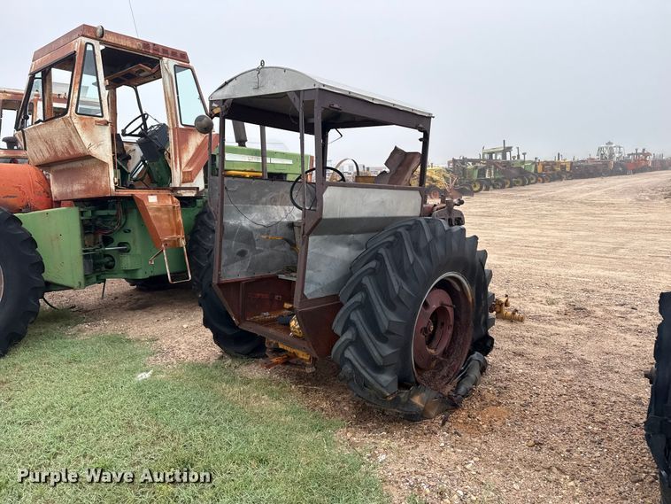 image for item EW4424 1949 Minneapolis Moline UTS tractor