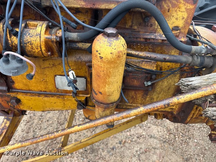 image for item EW4424 1949 Minneapolis Moline UTS tractor