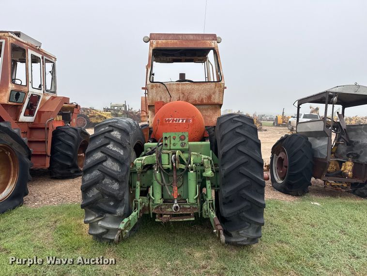image for item EW4425 1971 Oliver 2655 4WD tractor