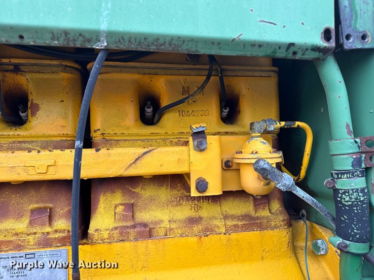 image for item EW4425 1971 Oliver 2655 4WD tractor