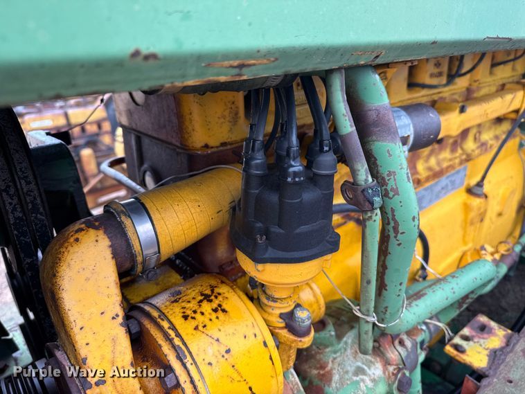image for item EW4425 1971 Oliver 2655 4WD tractor