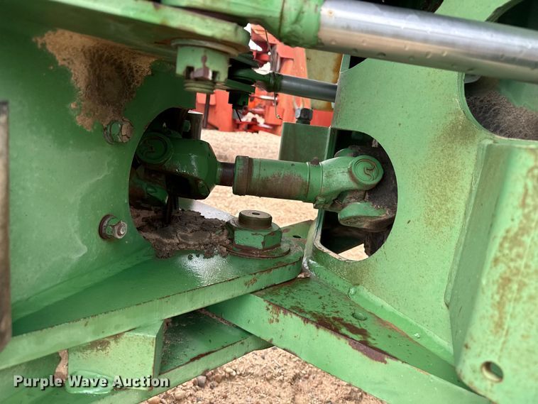 image for item EW4425 1971 Oliver 2655 4WD tractor