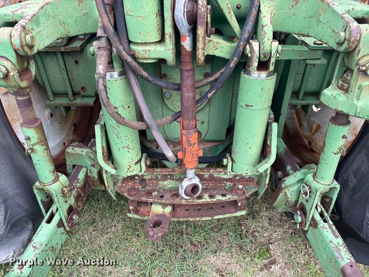 image for item EW4425 1971 Oliver 2655 4WD tractor