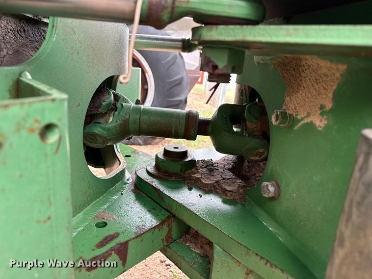 image for item EW4425 1971 Oliver 2655 4WD tractor