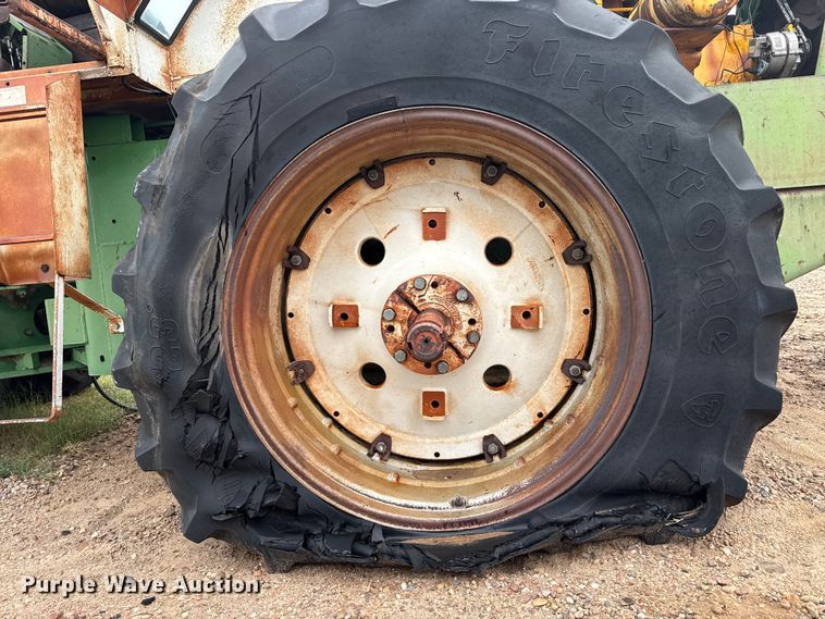image for item EW4425 1971 Oliver 2655 4WD tractor