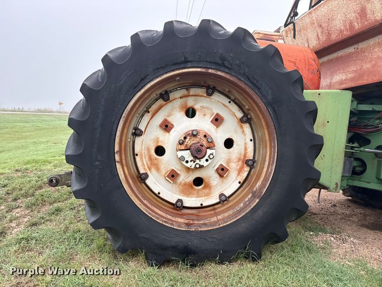 image for item EW4425 1971 Oliver 2655 4WD tractor
