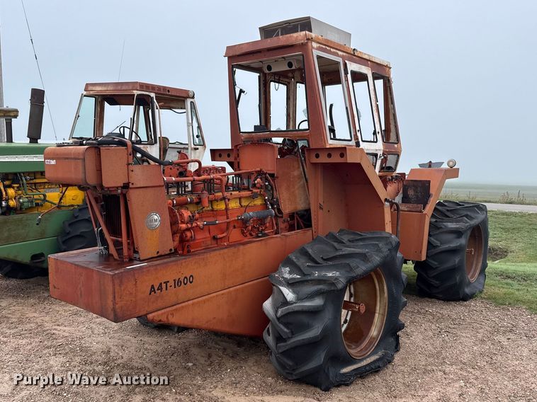 Minneapolis Moline A4T-1600 4WD tractor