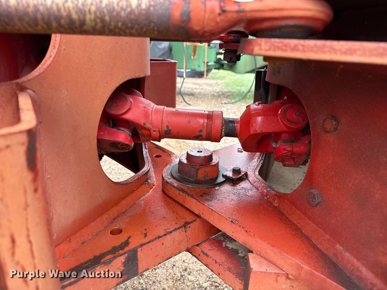 image for item EW4426 Minneapolis Moline A4T-1600 4WD tractor