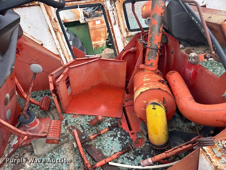 image for item EW4426 Minneapolis Moline A4T-1600 4WD tractor