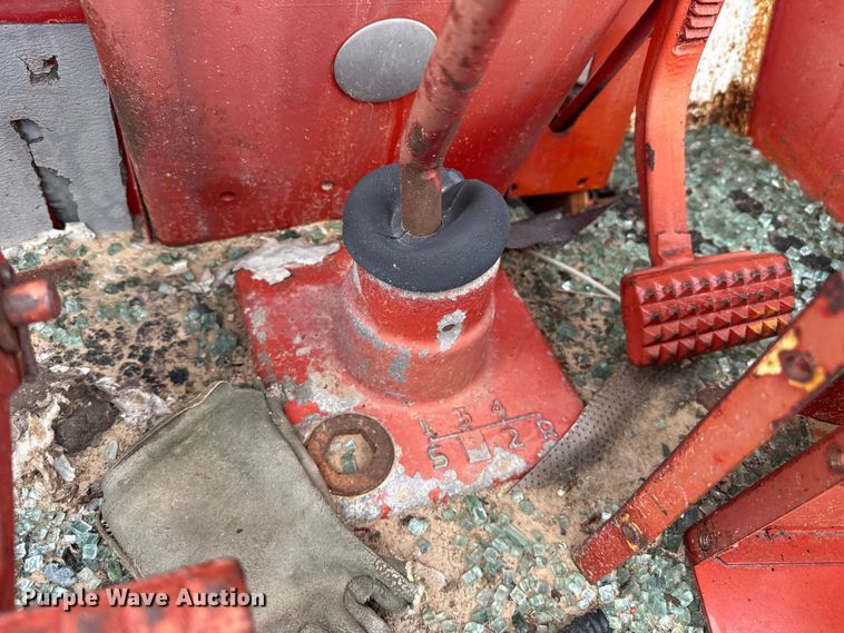 image for item EW4426 Minneapolis Moline A4T-1600 4WD tractor