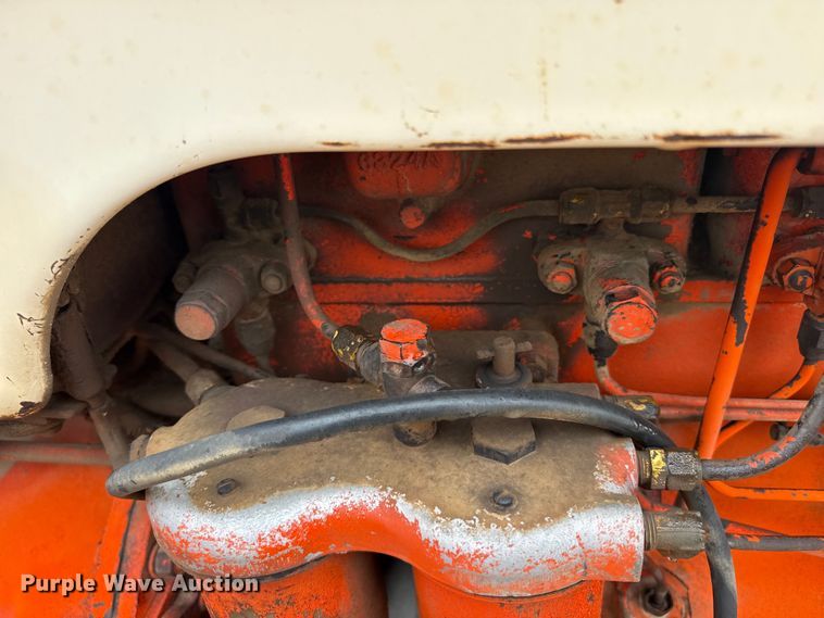 image for item EW4427 1959 Case 900-B tractor
