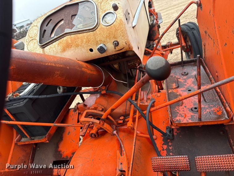 image for item EW4427 1959 Case 900-B tractor