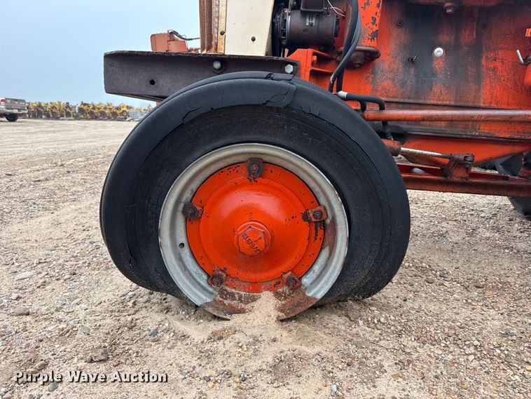 image for item EW4427 1959 Case 900-B tractor