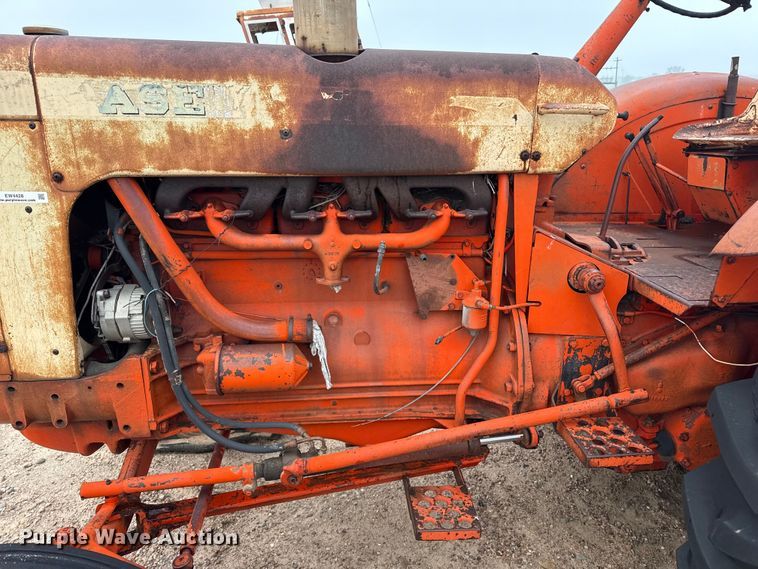 image for item EW4428 1962 Case 940 tractor