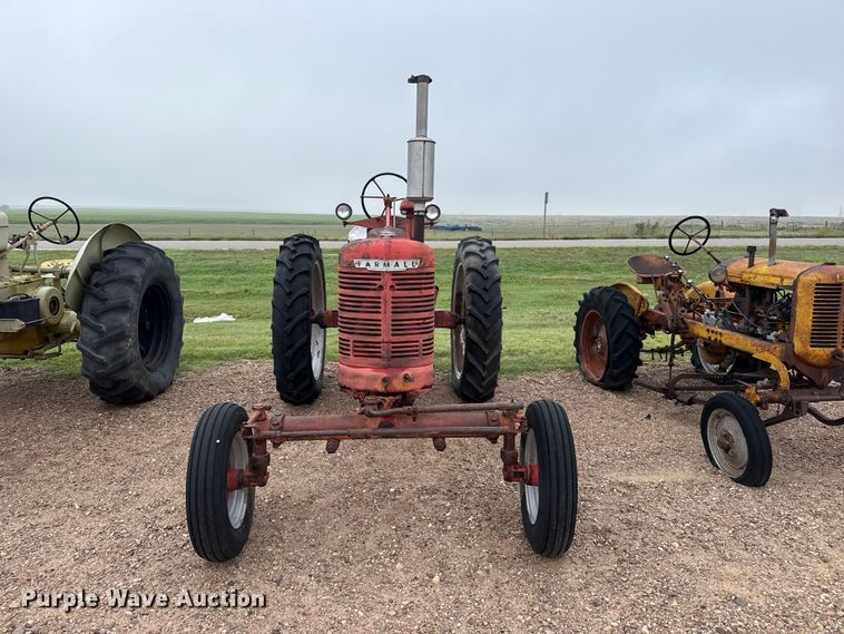 image for item EW4432 McCormick Farmall H tractor