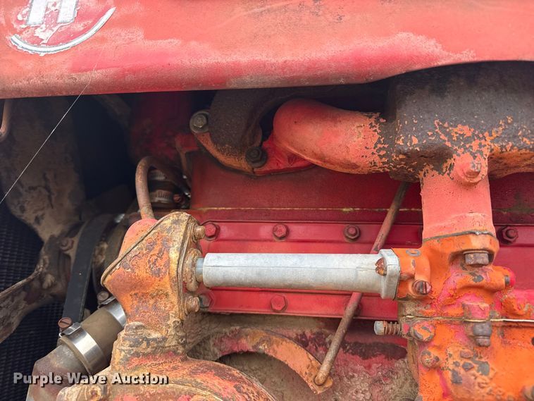 image for item EW4432 McCormick Farmall H tractor