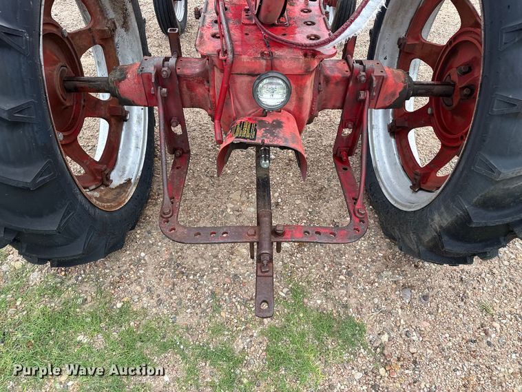 image for item EW4432 McCormick Farmall H tractor
