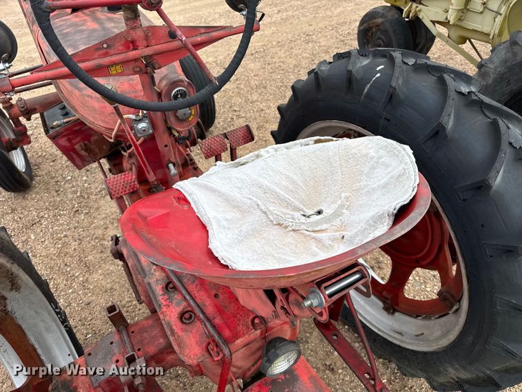 image for item EW4432 McCormick Farmall H tractor
