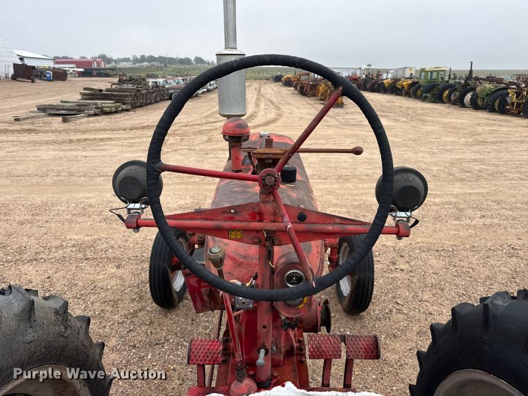 image for item EW4432 McCormick Farmall H tractor