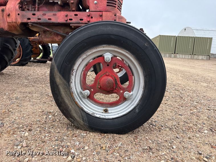 image for item EW4432 McCormick Farmall H tractor