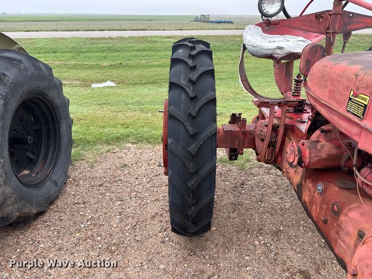 image for item EW4432 McCormick Farmall H tractor