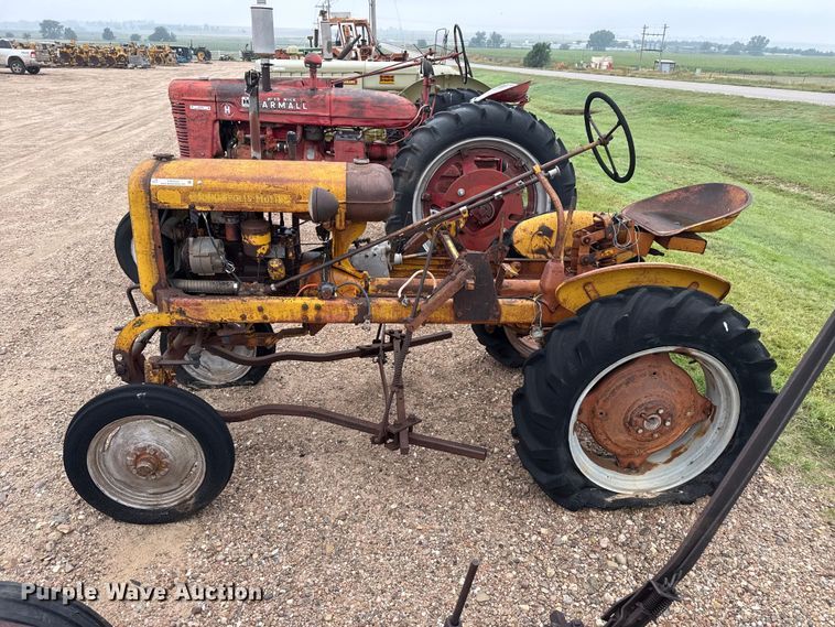 image for item EW4433 B.F. Avery A tractor