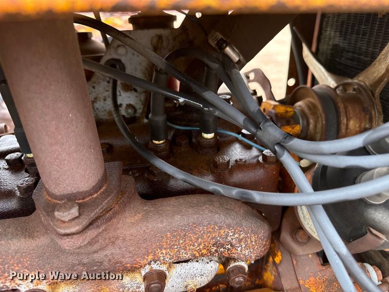 image for item EW4433 B.F. Avery A tractor