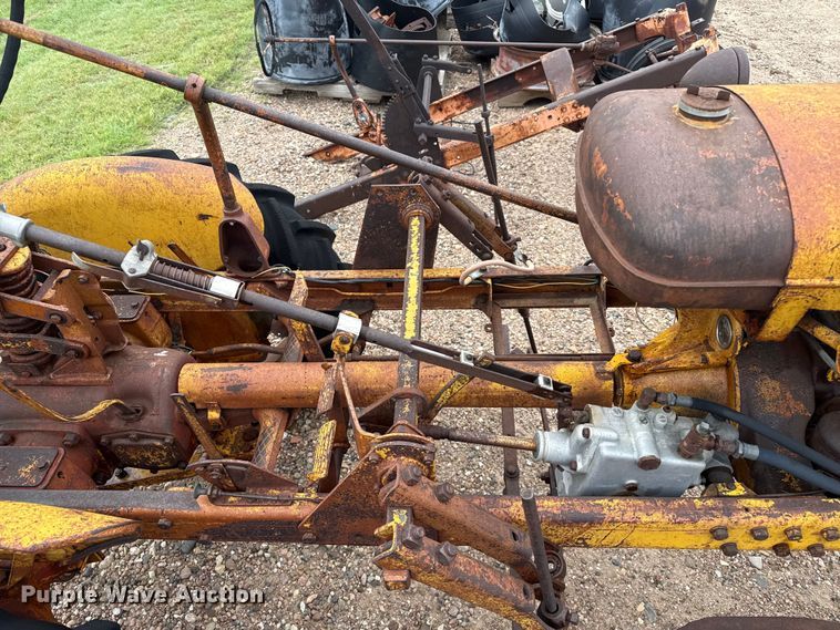 image for item EW4433 B.F. Avery A tractor