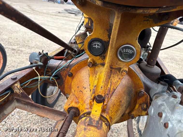 image for item EW4433 B.F. Avery A tractor