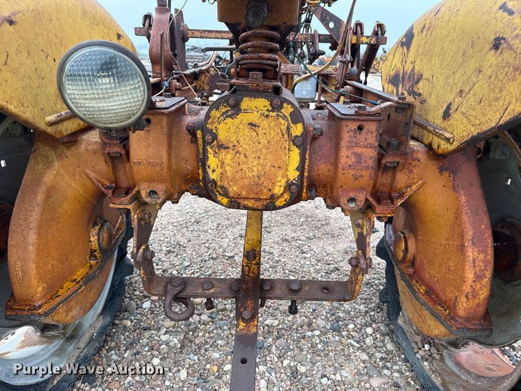 image for item EW4433 B.F. Avery A tractor