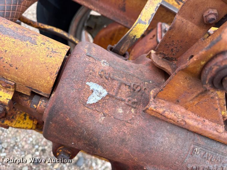 image for item EW4433 B.F. Avery A tractor