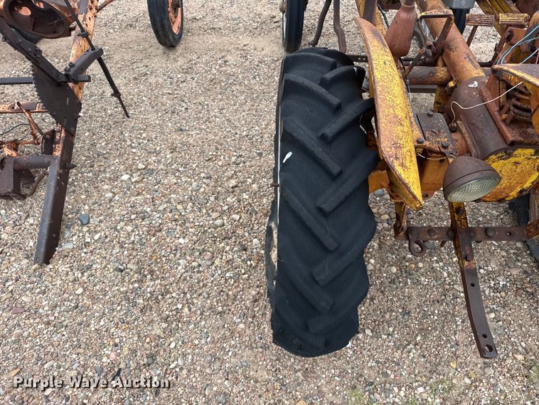 image for item EW4433 B.F. Avery A tractor