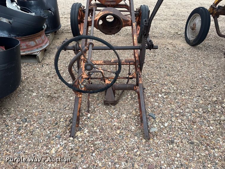 image for item EW4433 B.F. Avery A tractor