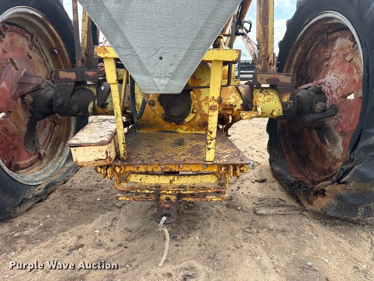 image for item EW4434 Minneapolis Moline UTU tractor
