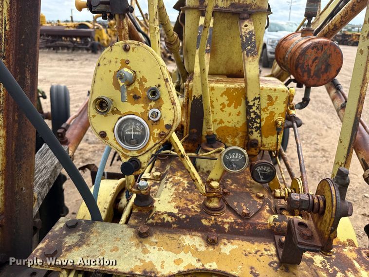 image for item EW4434 Minneapolis Moline UTU tractor