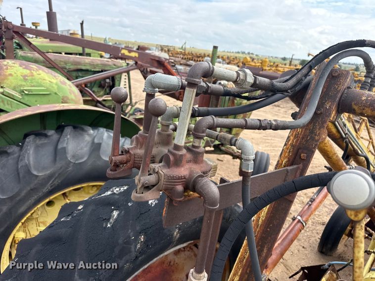 image for item EW4434 Minneapolis Moline UTU tractor