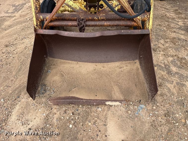 image for item EW4434 Minneapolis Moline UTU tractor