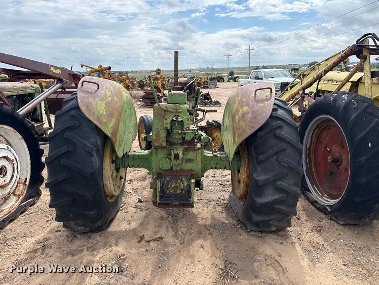 image for item EW4435 John Deere 4010 tractor
