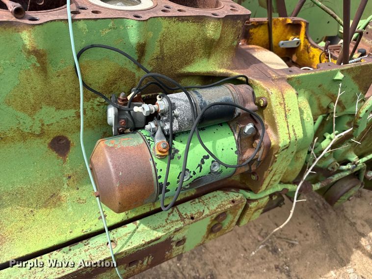 image for item EW4435 John Deere 4010 tractor