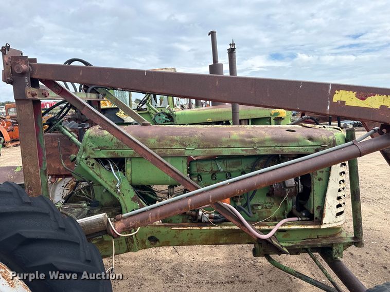 image for item EW4436 Oliver Row Crop 88 tractor