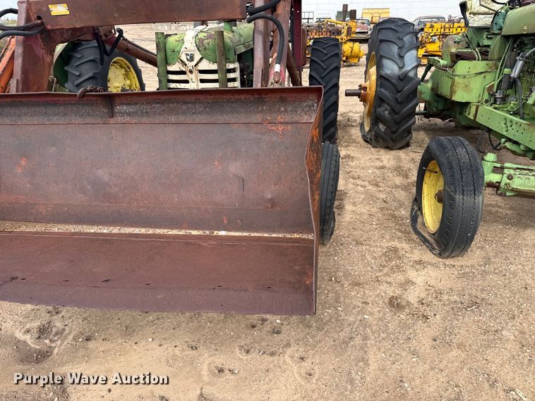 image for item EW4436 Oliver Row Crop 88 tractor