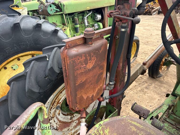 image for item EW4436 Oliver Row Crop 88 tractor