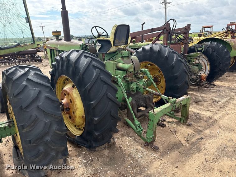 image for item EW4437 John Deere T313R tractor