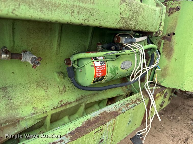 image for item EW4437 John Deere T313R tractor