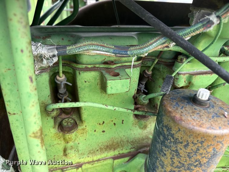 image for item EW4437 John Deere T313R tractor