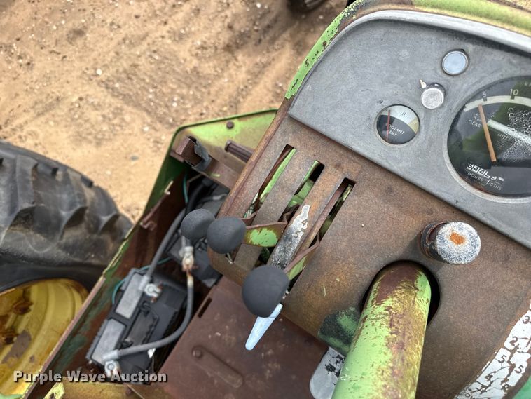 image for item EW4437 John Deere T313R tractor