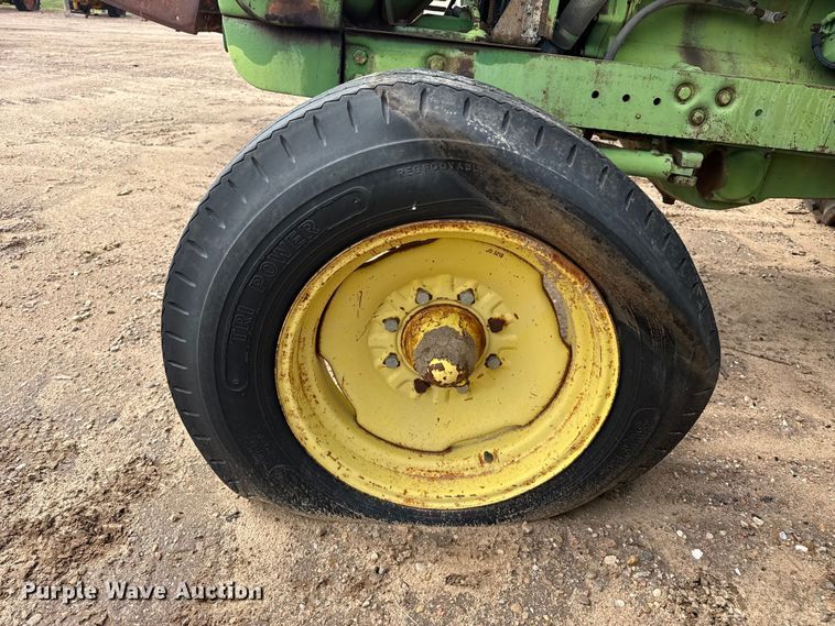 image for item EW4437 John Deere T313R tractor
