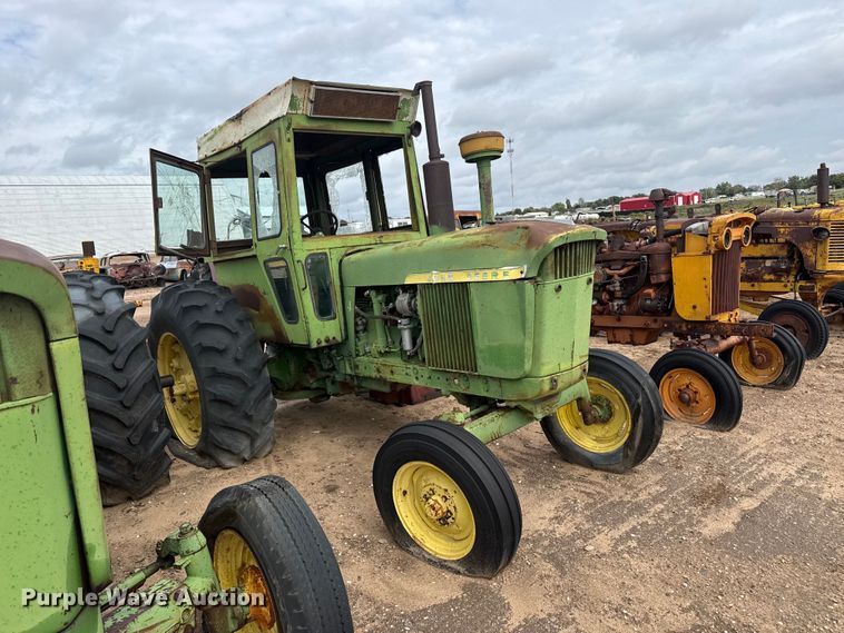 image for item EW4438 1962 John Deere 4010 tractor
