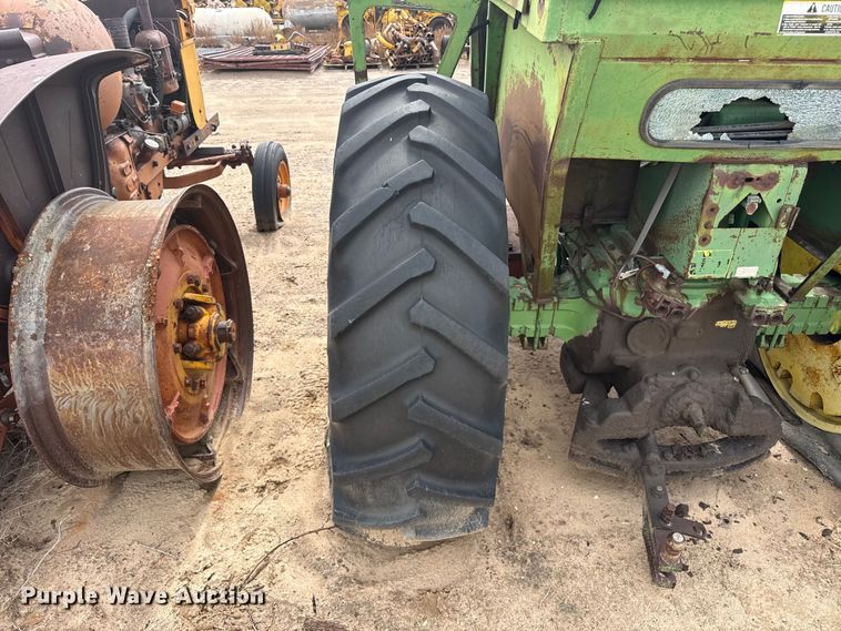 image for item EW4438 1962 John Deere 4010 tractor