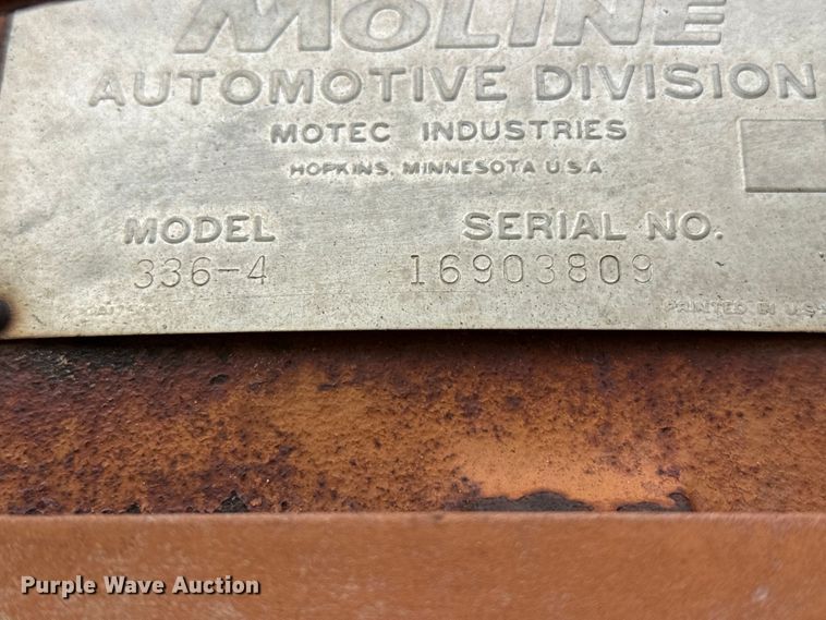 image for item EW4439 Minneapolis Moline M5 tractor